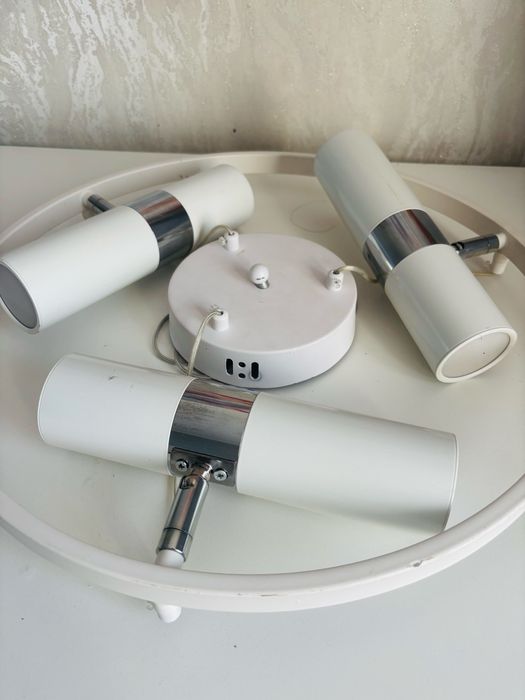 Люстра с лампочками