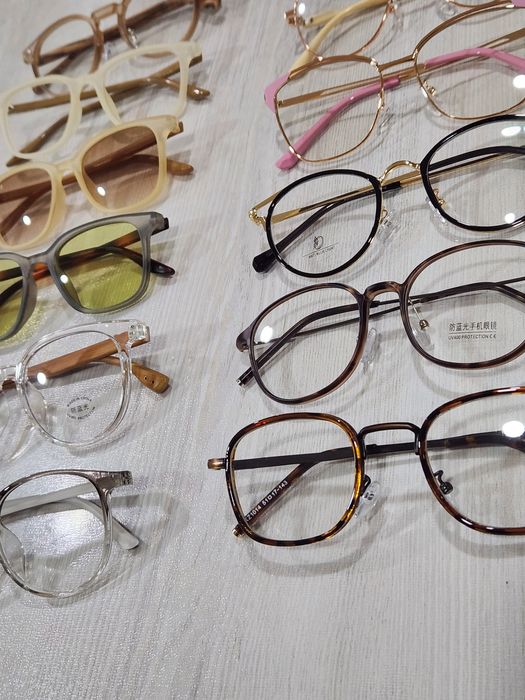 Optik aksessuarlar (ochki va chexollar)