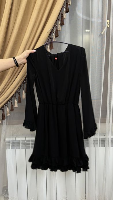 продам платья носила 1 раз