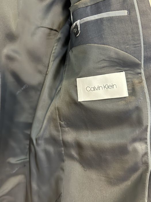 Sacou Calvin Klein nou cu eticheta marimea 50 navy blue