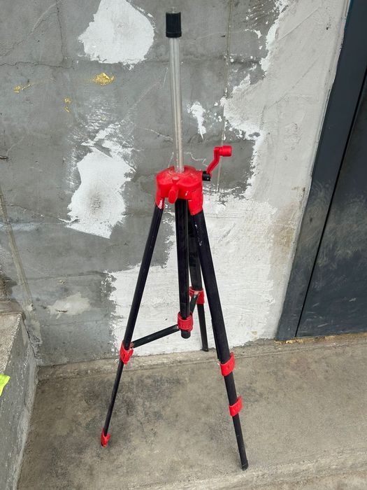 Продам штатив монтажный