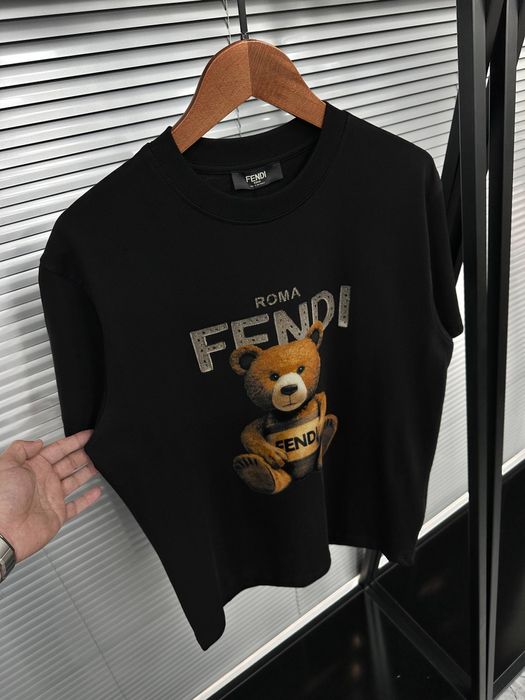 Мъжки тениски различни модели