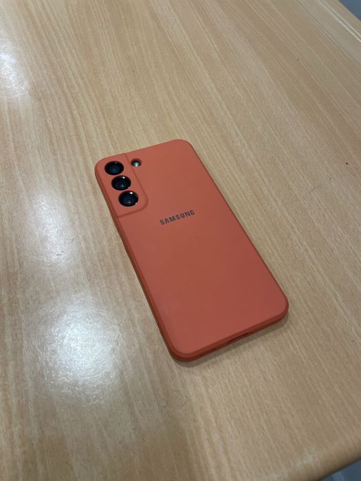 Продам Samsung Galaxy S22