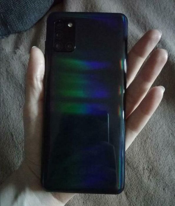 Продам Самсунг А31