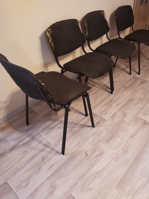 Продам стулья офисные