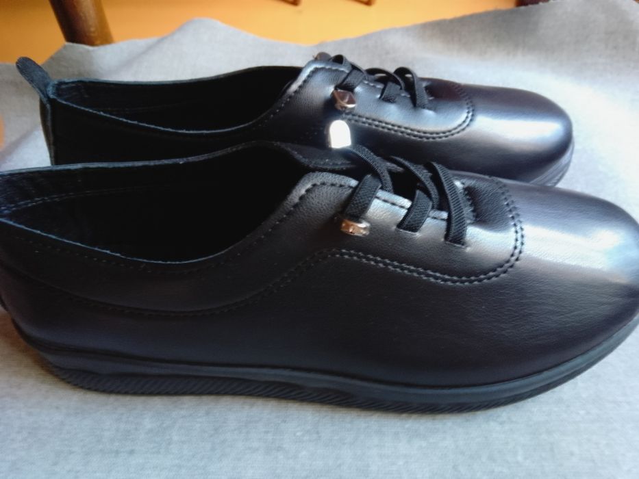 Продам новые туфли 38 р
