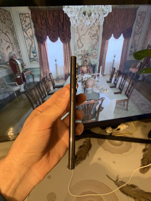 Samsung S22Ultra 12/256гб