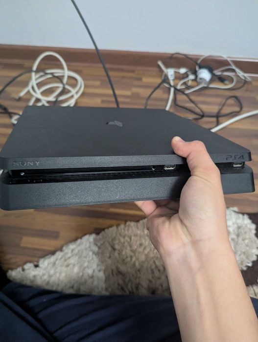 Playstation 4 slim 1tb