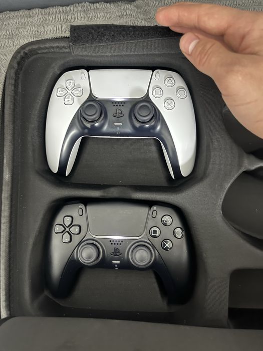 Продаю Пс 5  в идеальном состоянием