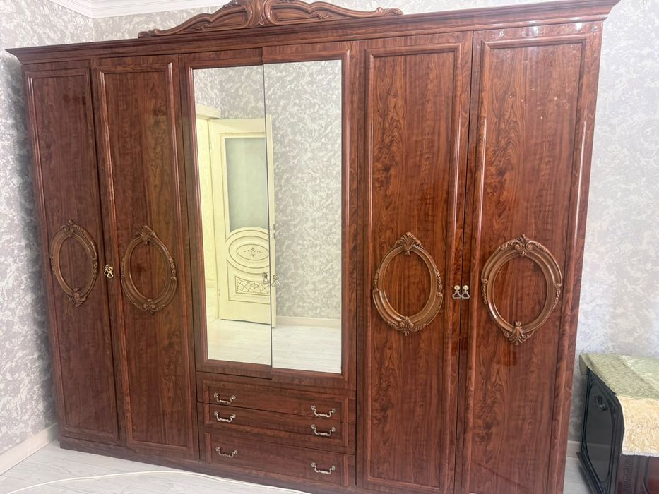 Продам Шифонер хорошем состоянии