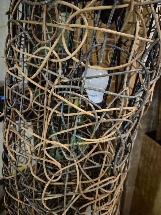 Ратанова лампа с 3 крушки