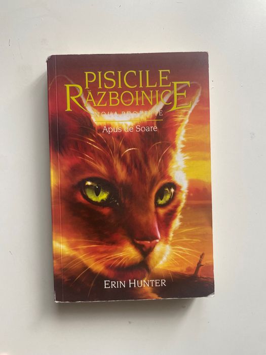 Carțile “Pisicile Războinice”de ERIN HUNTER.Volumele 24-36 si Volumul 12. Cititi Descrierea!