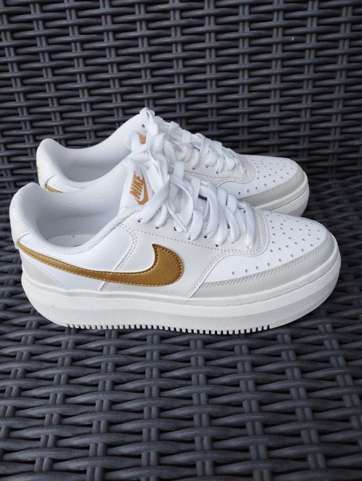 Дамски маратонки Nike..