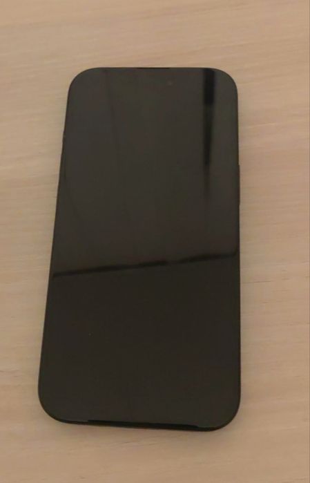 Iphone 15       .