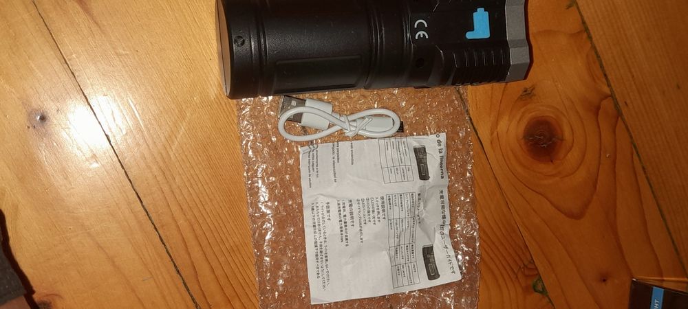 USB акумулаторно LED фенерче Намаление