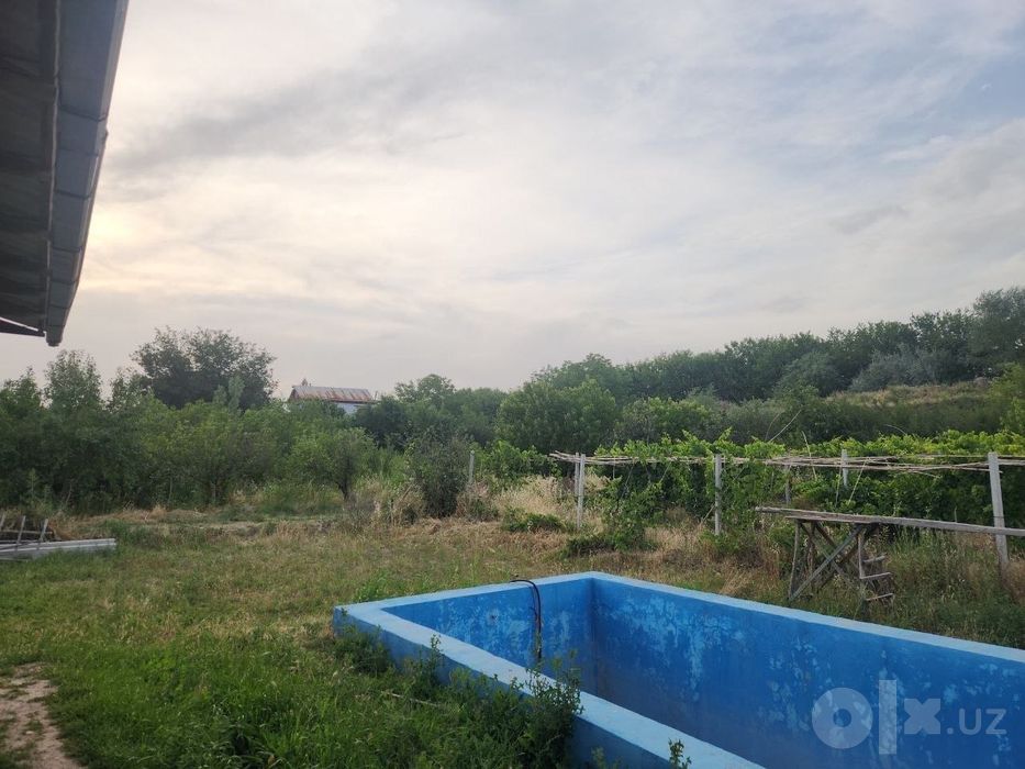 Продаётся дача у реки Ангрен