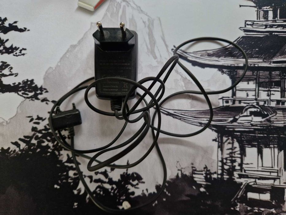 Оригинално зарядно за Sony Ericsson