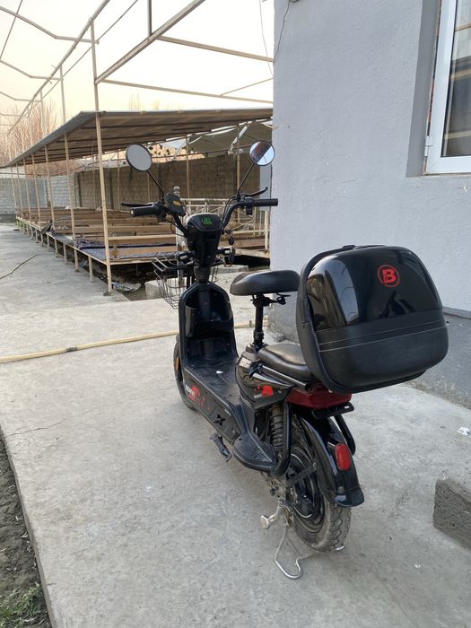 Skuter sotiladi srochne