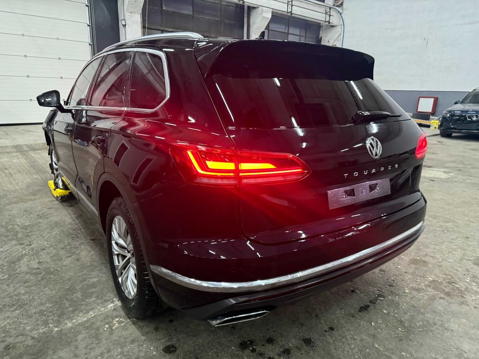 Volkswagen Touareg avariat