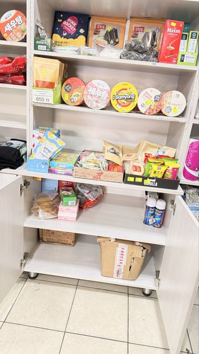 Прдам шкаф полку 205/230 в новом состоянии