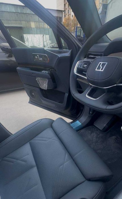 ZEEKR 9X Ultra - хамма ранглар бор