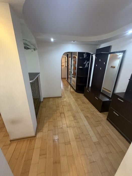 3 camere decmandat, zona General, mobilat si utilat,centrala, Ac,
