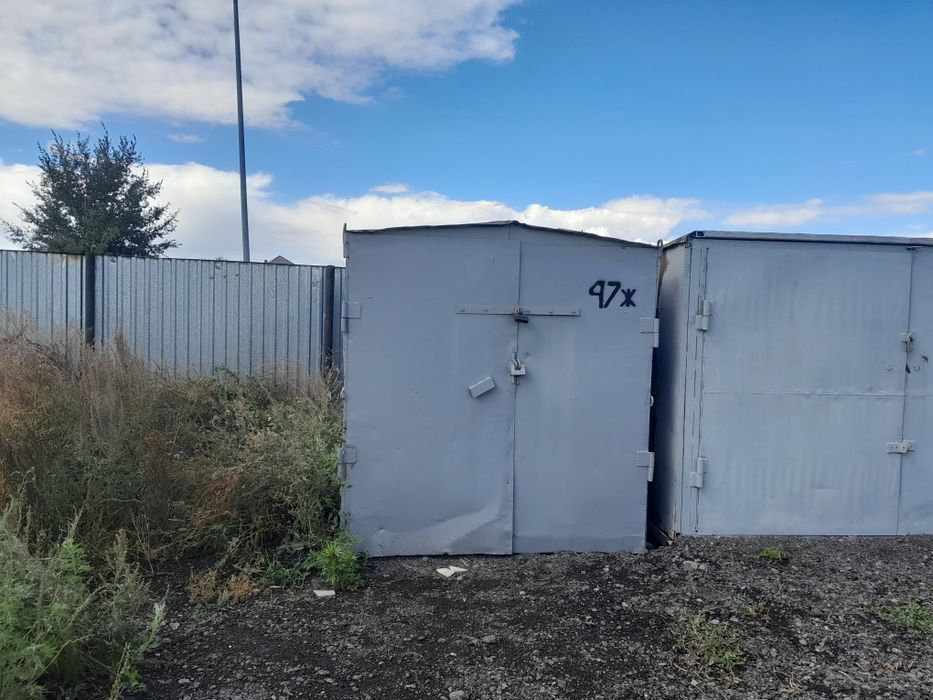 Продам  гараж размер 2×3,5