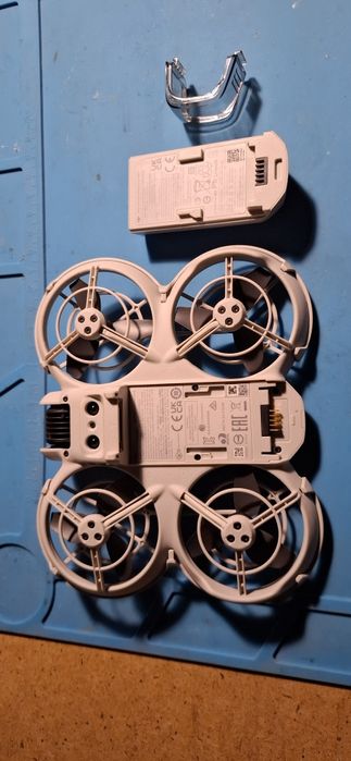 Дрон DJI Neo с одним акб