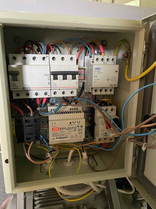 Presă hidraulică pentru brichetat rumeguș