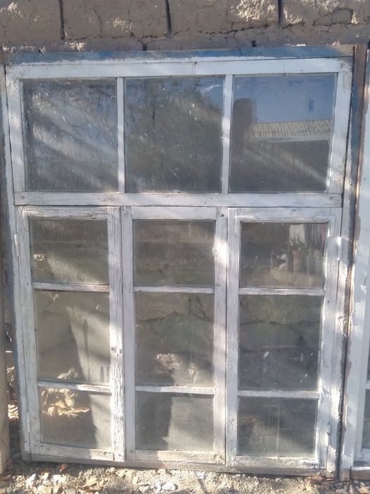 Deraza sotiladi 5 ta