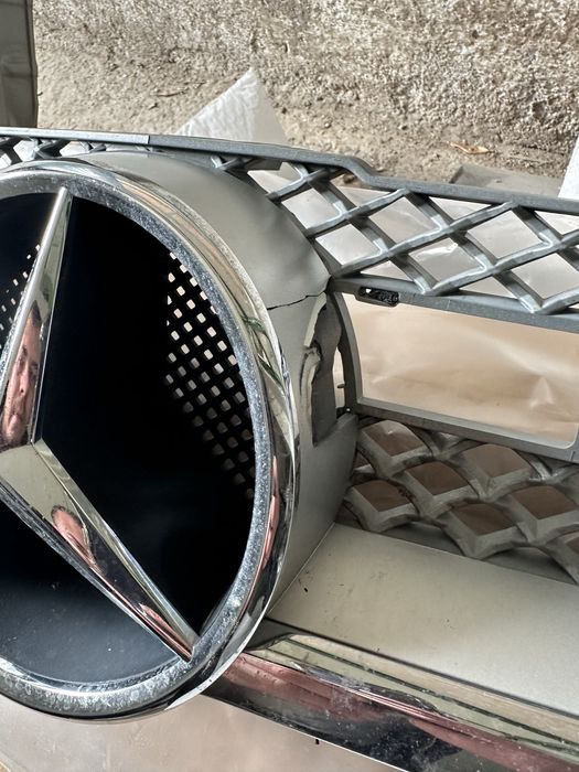 Mercedes Cls w219 05-09г Оем пр. Решетка