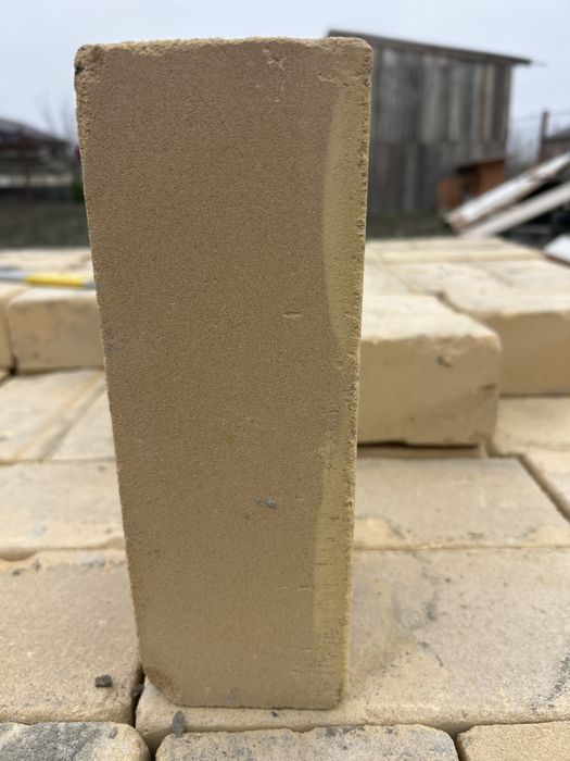 Кирпич тастар сатылады