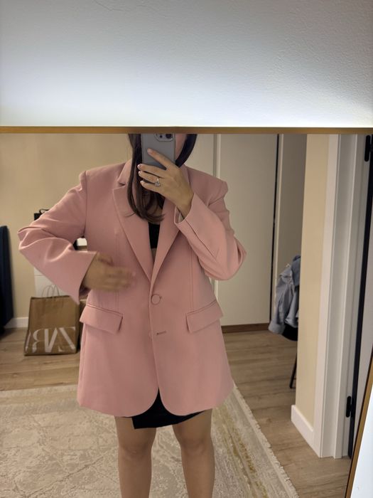Пиджаки Zara новая