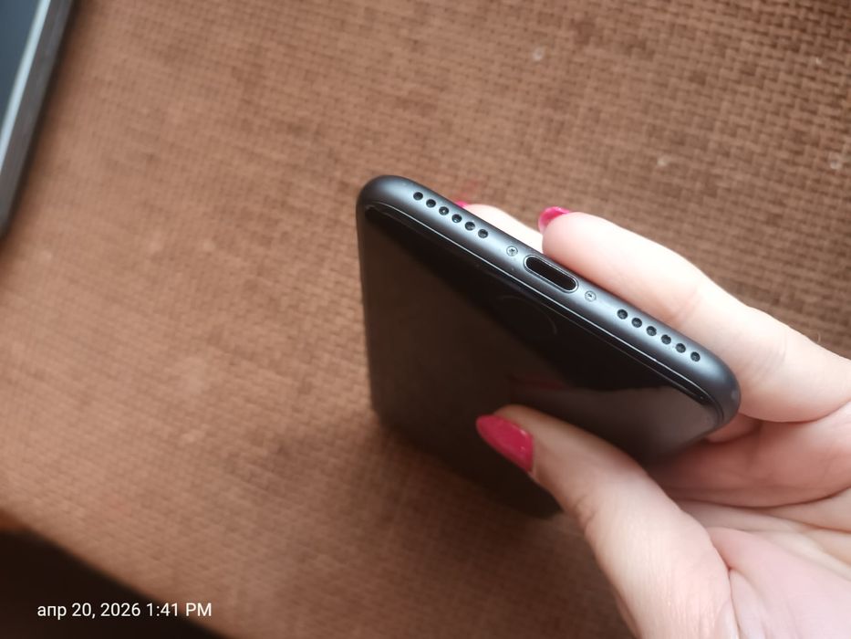 iPhone 8 като нов