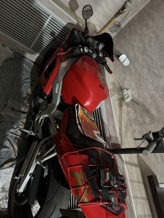 Мотоцикл Yamaha YZF-R1