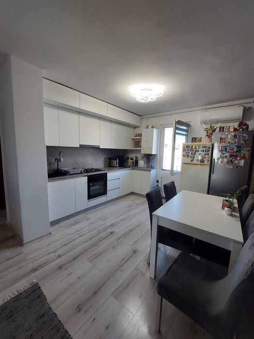 Se vinde apartament 2 camere zona Tudor