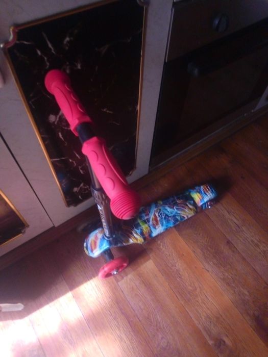 Продам детский самокат