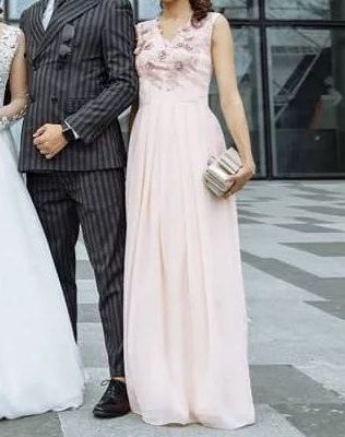 Продам платья размер 42