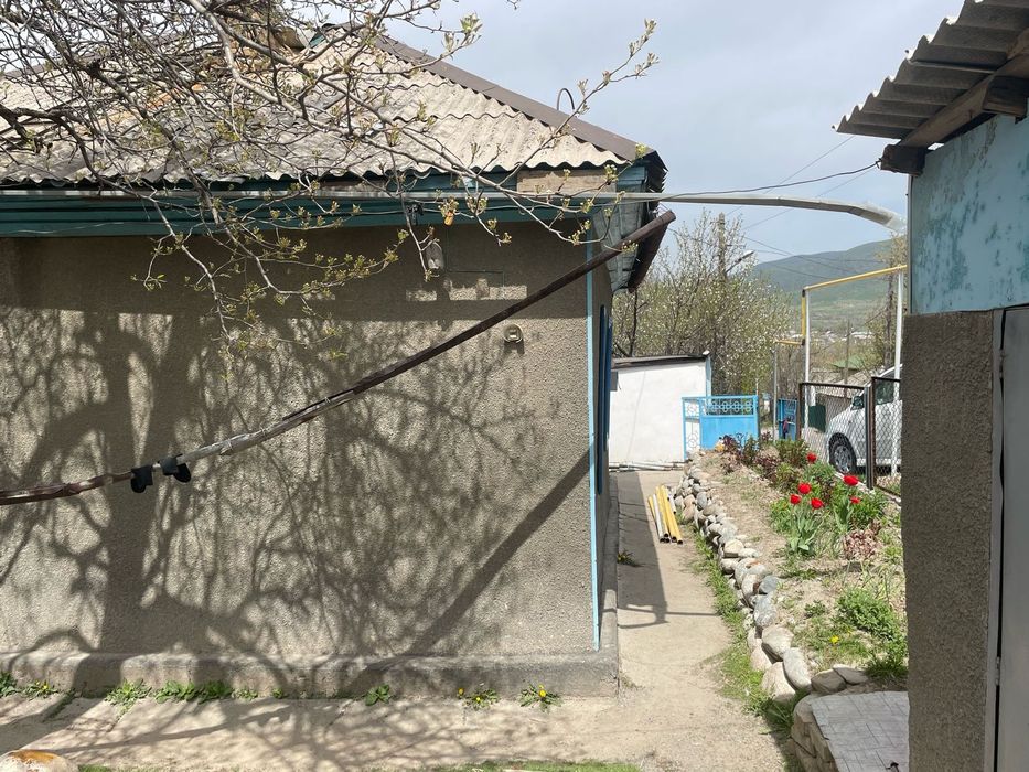 Үй сатылады (продаётся дом)