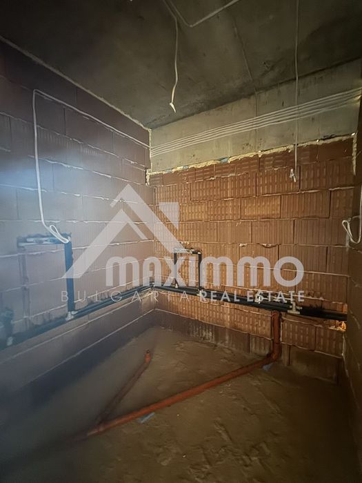 Продава се Тристаен апартамент в Варна, Цветен квартал - 110 кв.м за 714 €/кв.м - Снимка #7