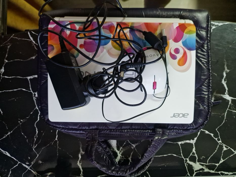 Нетбук ACER Aspire One D270