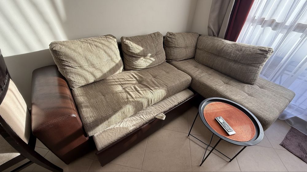 Диван, маса, 4 стола