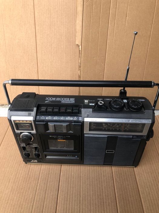 Radio Casetofon Sharp si Jvc