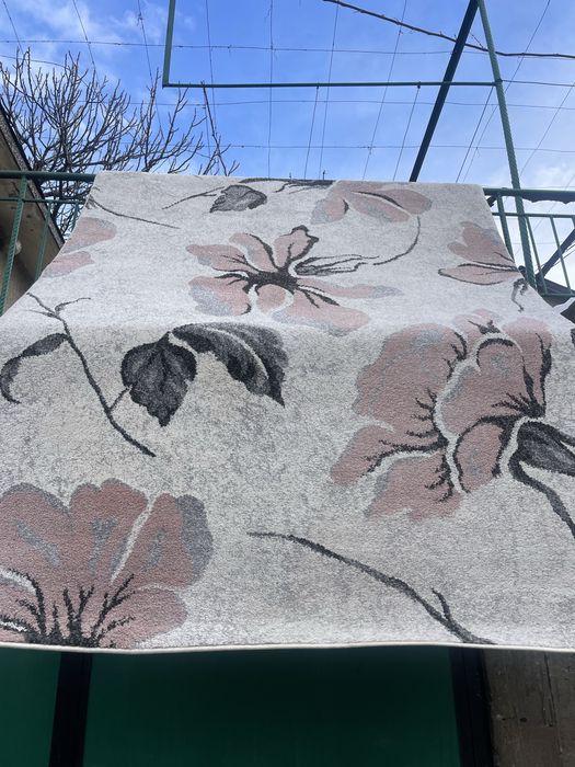 Персийски Сливенски вълнен килим  със забележки