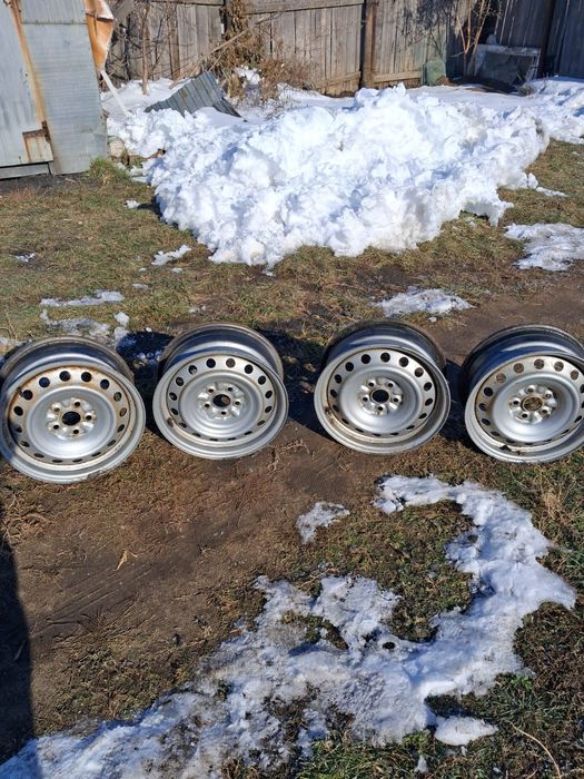 Продам диски 15 диаметр и для мэрса дл