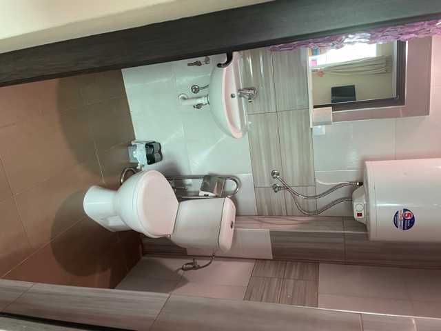 Студио под наем.