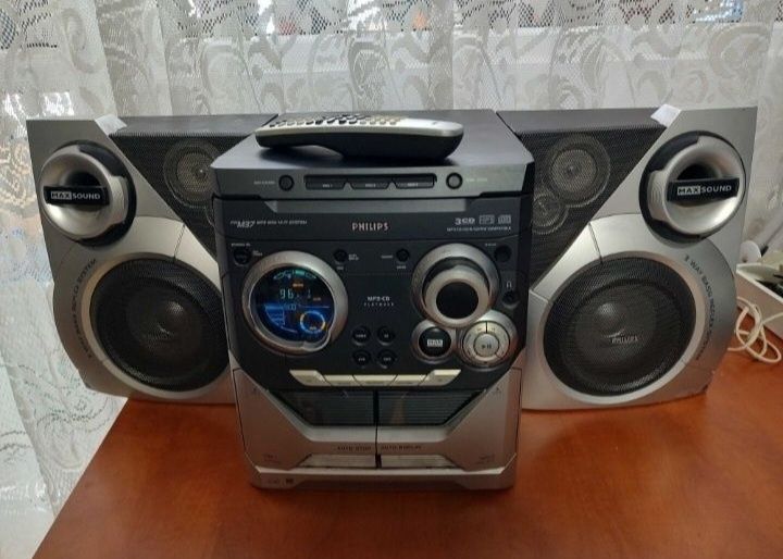 Combina Sistem audio Philips FW-M37