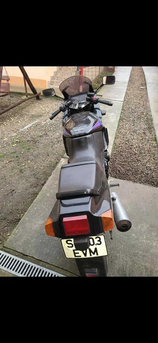 motocicleta kawasaki gpz 600