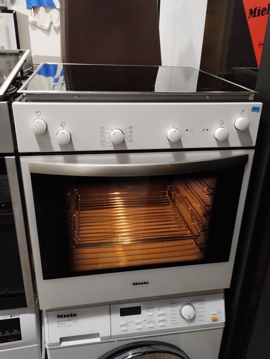 Фурна с плот MIELE H4130E