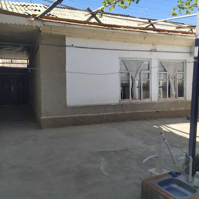 Кибрайда уй сотилади